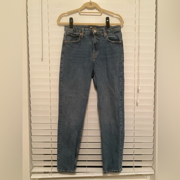 💕Zara High Waisted Ankle Mom Jeans - Picture 1 of 6